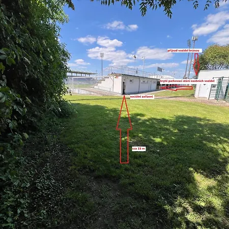 Rekreační Na Fotbalovém Stadionu Kemp Senec